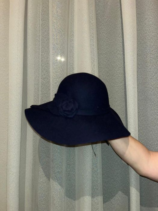 Продам женскую шляпу