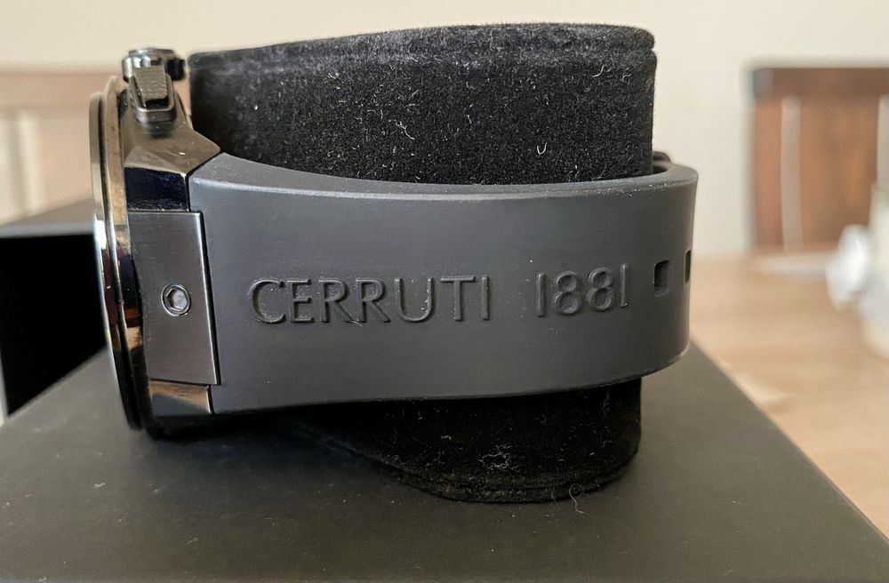 Часовник Cerruti 1881