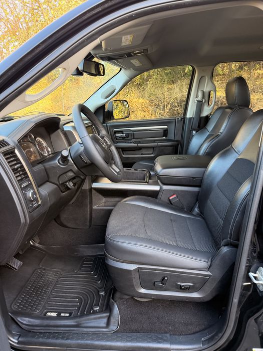 Dodge Ram 5.7 Hemi 4x4 Autoutilitara DEOSEBIT Liftkit 6 inch Roti 35 Impozit 850 ron/an