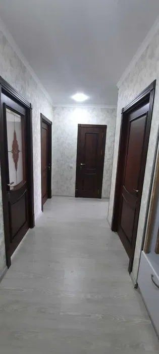 Дом продаётся срочно без Маклера в городе Сырдарья ор-р Хакимият