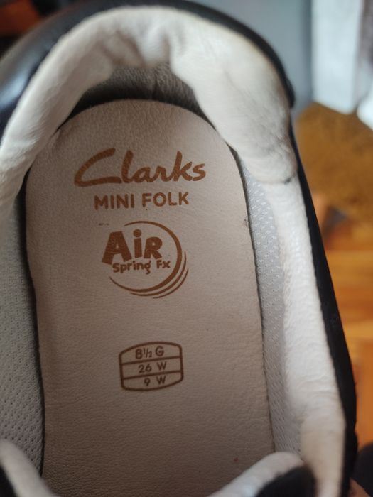 Детски обувки - маратонки Clarks