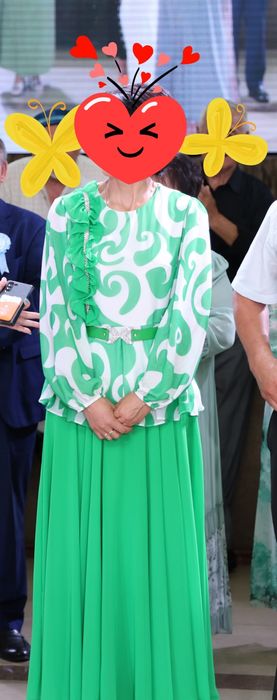 Красивое нарядное платье