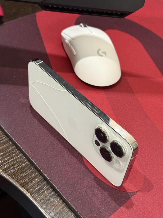 IPhone 14 Pro белый