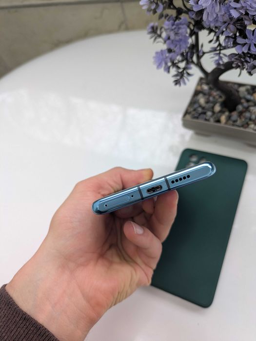 Huawei P30 Pro 8GB RAM / 256 ROM + Huawei Freebuds 3