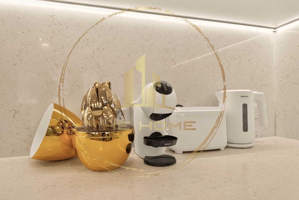 Дава се под наем Тристаен апартамент в Варна, Център - 100 кв.м за 1650 € - Снимка #6