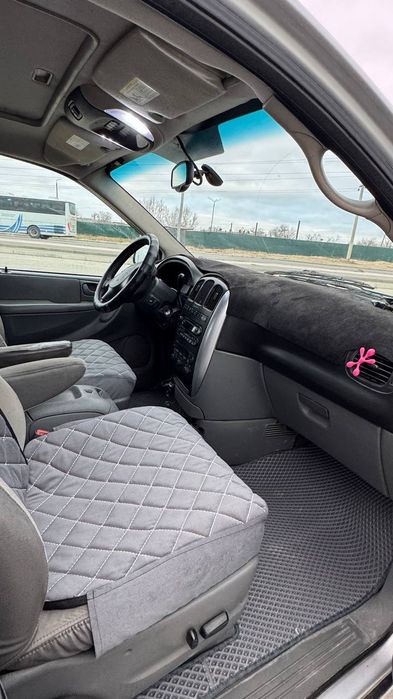 Додж Караван 2005 год