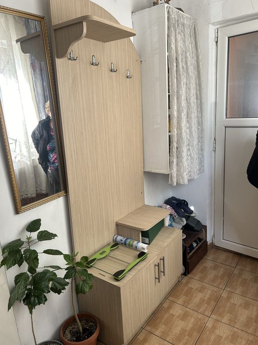 Vand Cuier in stare buna