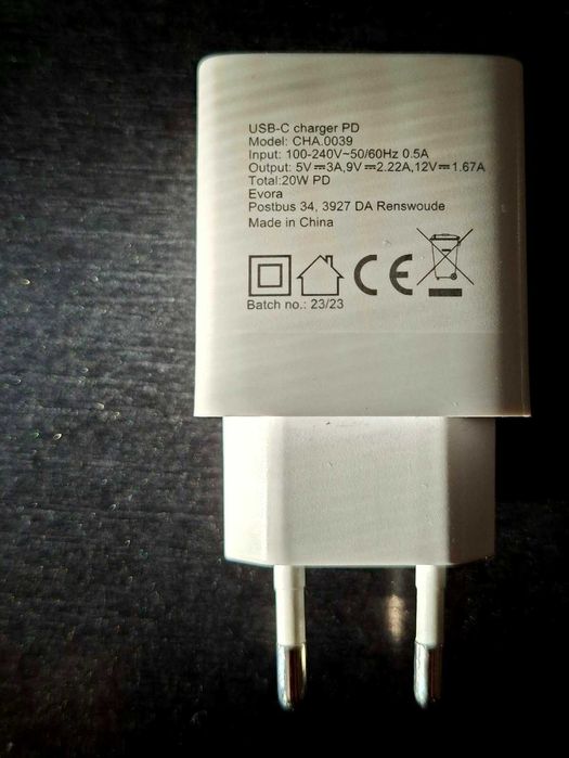 Adaptor încărcător USB-C compact cu încărcare rapidă USB-C de 20 W Power Delivery