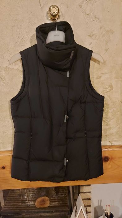 Дамски черен пухен елек, MEXX, 36 рамер