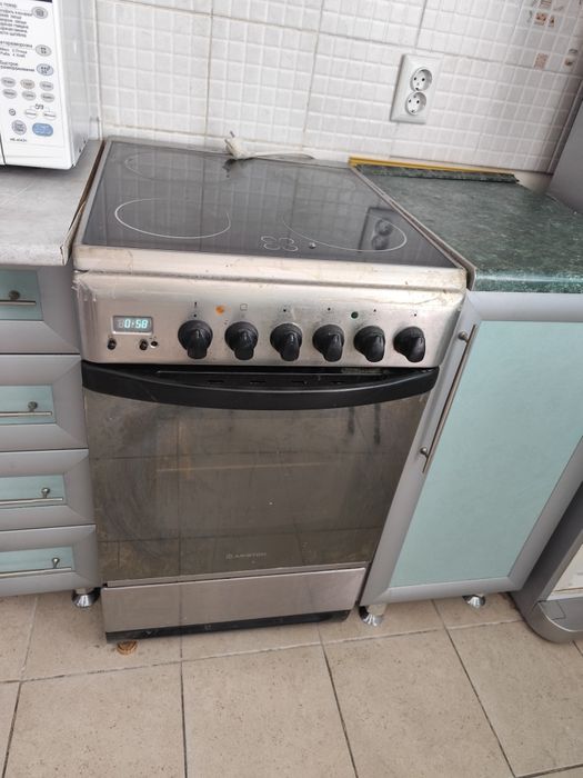 Мебель б /у, диван стол компьютерный кухонный гарнитур