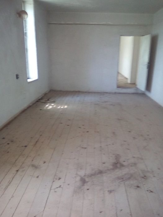 Продава се Промишлена сграда в Исперих - 740 кв.м за 235 €/кв.м - Снимка #9