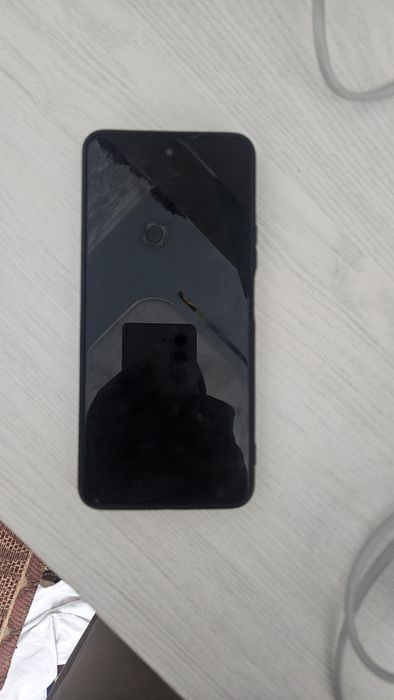 Продаю Realme C71 + смарт часы ( в подарок )