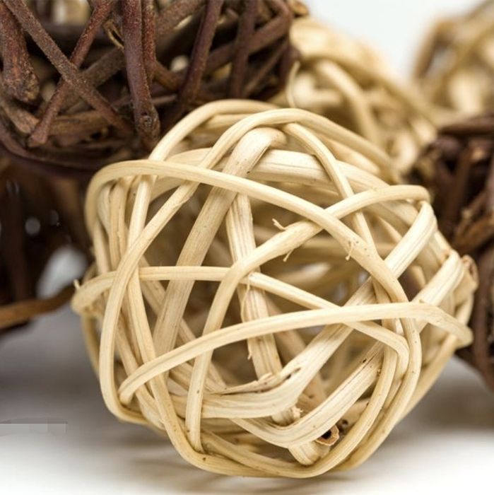 Sfere decorative din rachita, lemn