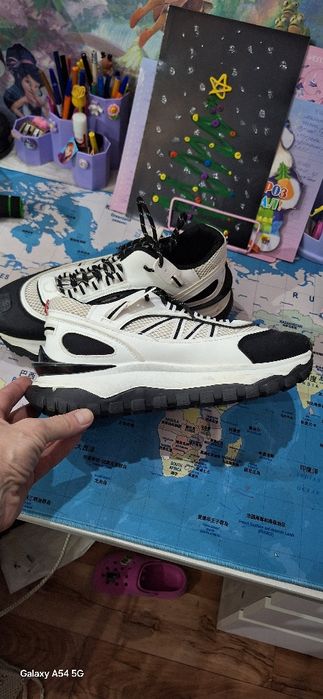 Продам кросовки летние мужские 43 размер