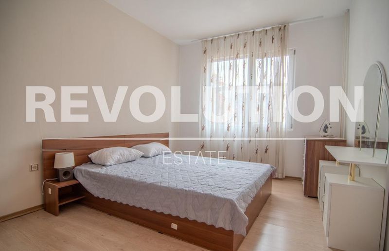 Тристаен апартамент в района на Кършияка