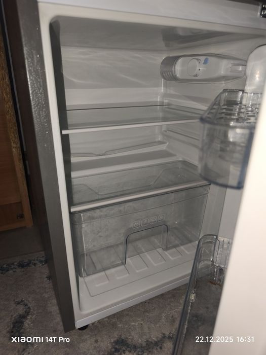 Холадильник,мини холадильник