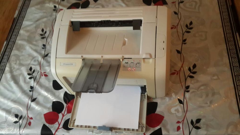 Продам принтер НР 1018