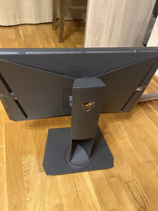 Монитор Asus ROG245 144Hz
