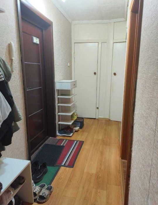 Продам 2 ком квартира на Азии