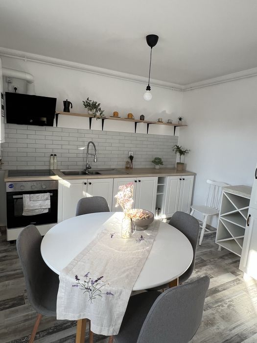 Apartament cu 2 camere, etaj 2
