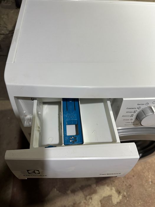 Стиральная машина Electrolux 6 кг