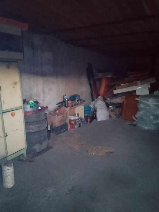 Продам гараж  п. Новодолинка