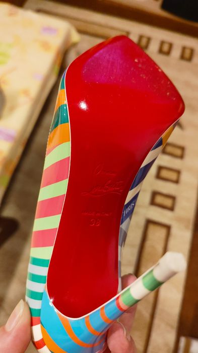 Pantofi Christian Louboutin 38