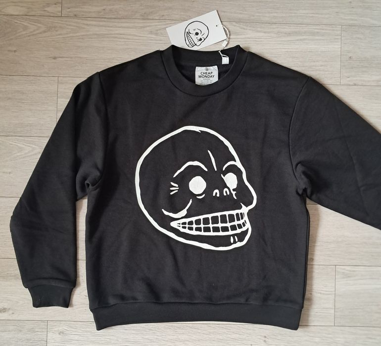 Дамски памучен пуловер дълъг ръкав, размер S/М.