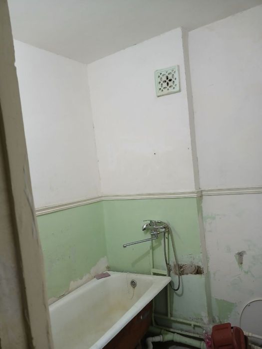 Srochna 1 xonalik 3-etaj uy ijaraga beriladi.