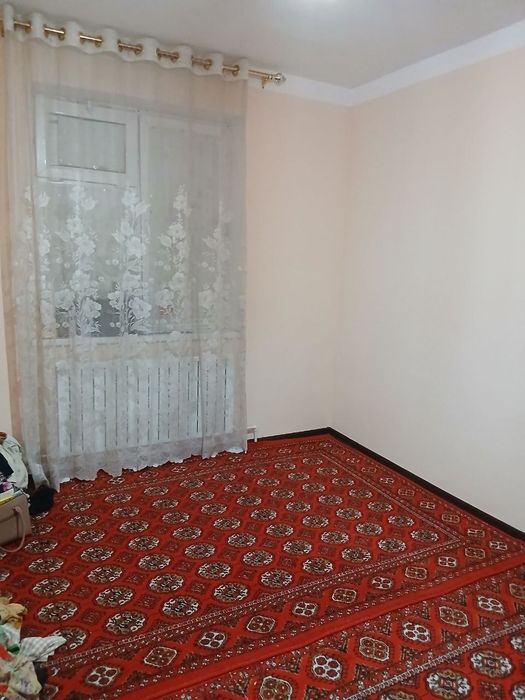 Хонка туманида 1- каватда жойлашган 2хонали квартира сотилади