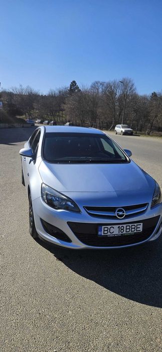 Opel Astra J 1.4 BENZINA 140CP
