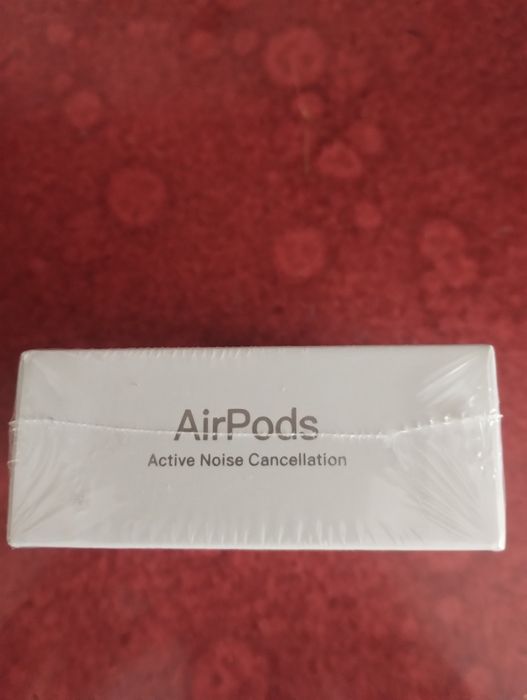 Căști AirPods noi