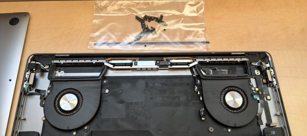 Dezmembrez A2141 Macbook PRO_i9_16"Display+Carcasa+Tastatura+Baterie