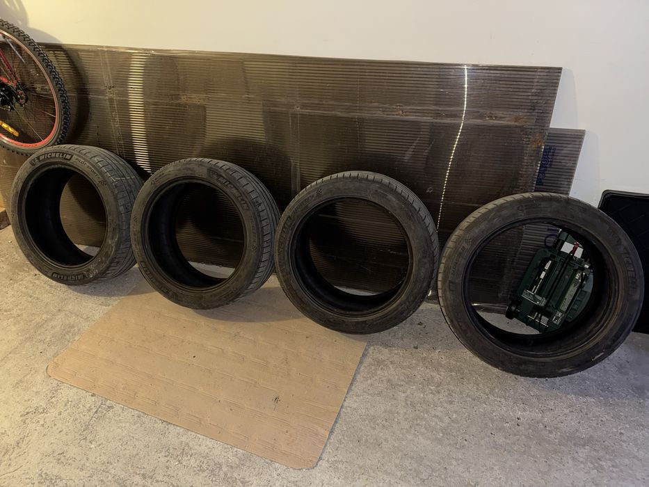 Гуми Michelin Pilot sport 4 245/45 R18