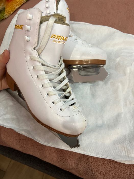 Коньки для фигурного катания