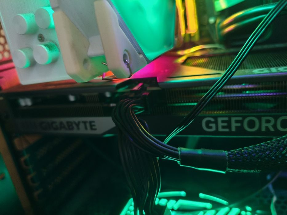 Видеокарта GeForce RTX 5060TI