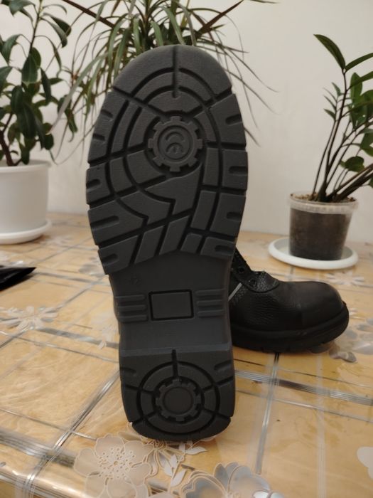 Ботинки спец летни осени