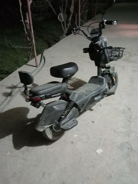 Skuter elktro mobil