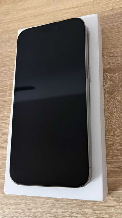 iPhone 15 Pro Max; 256 GB - stare foarte bună