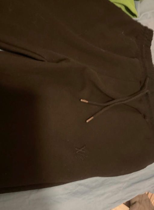 Compleu Louis Vuitton negru