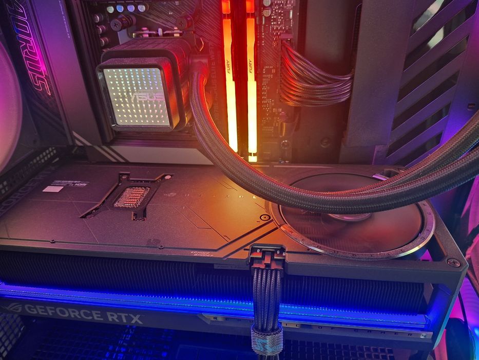 Видео карта ASUS ROG GeForce RTX 5080 16GB ASTRAL OC