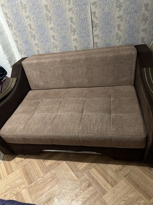 Продается мини диван