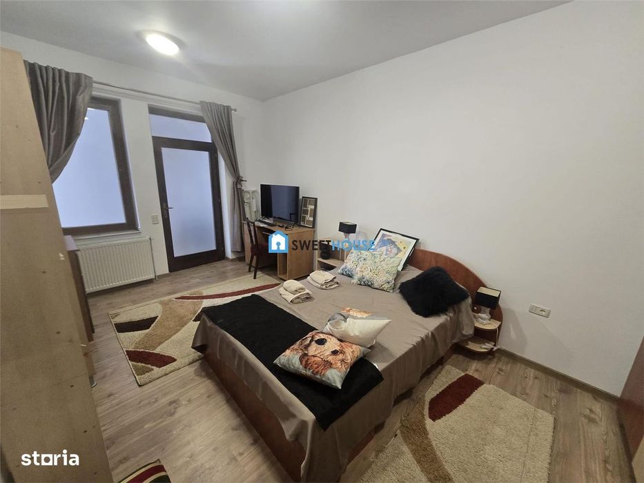 Apartament in casa 3 camere, Zona Ultracentrala