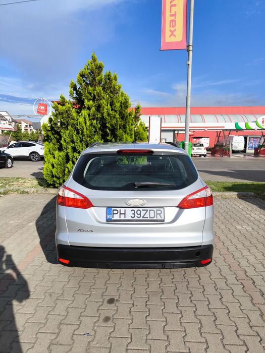 FORD Focus 2011 — imagine 5