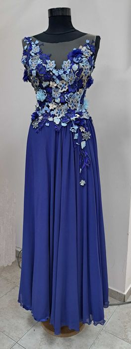 Бална рокля с 3D дантела