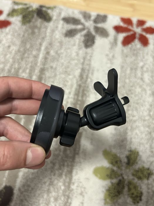 Suport telefon auto cu încărcare wireless 15W