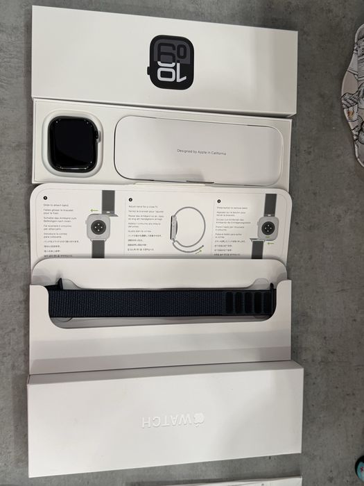 Продавам Apple Watch Series 10 (46 mm), цвят Jet Black + 2 години гаранция