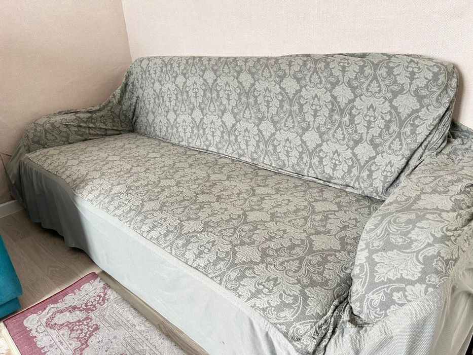 Продам диван для зала или гостинной