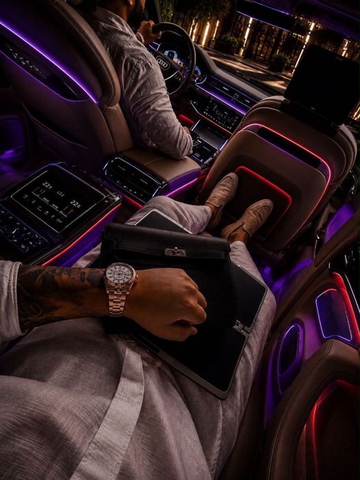 Audi A8 L 55 TFSI Quattro Business Class 2019 – 4 Locuri – Interior Crem