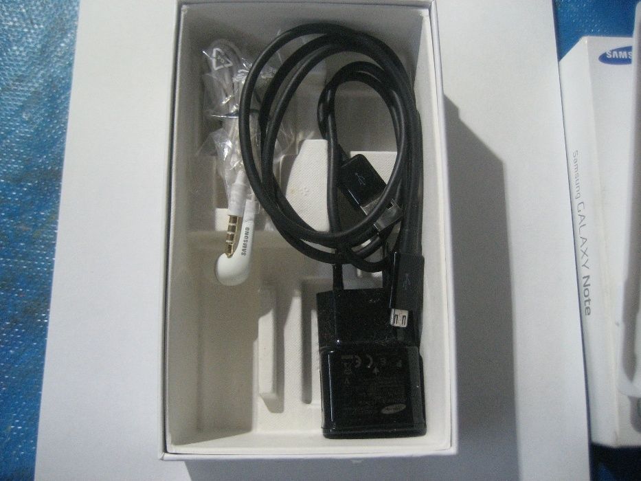 Samsung Note 1 impecabil la cutie.